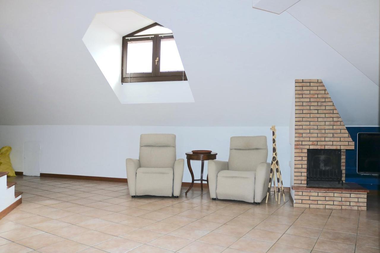 Lovely Apartment Near Canal - Via Foscolo Корсико Екстериор снимка